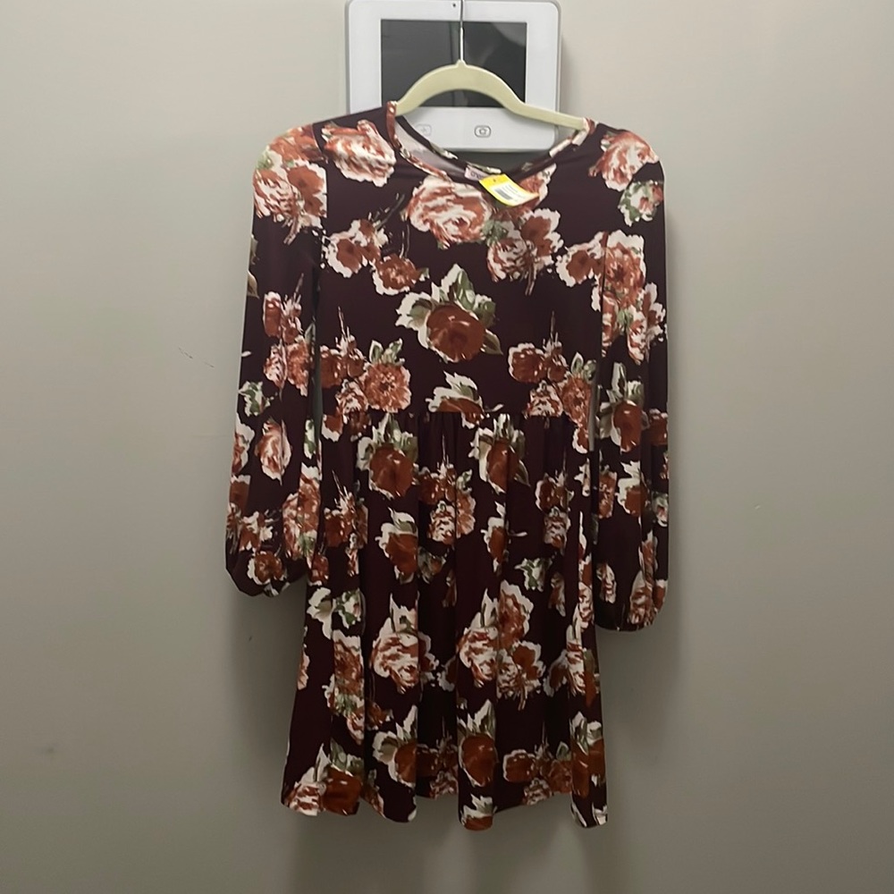 Chennault Girl Yarmilla Blousoun sleeve dress new with tags size 12 burgundy
